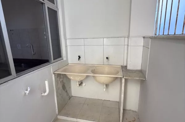 Apartamento de três quartos, dois banheiros, para aluguel, sem garagem, Centro, São Mateus