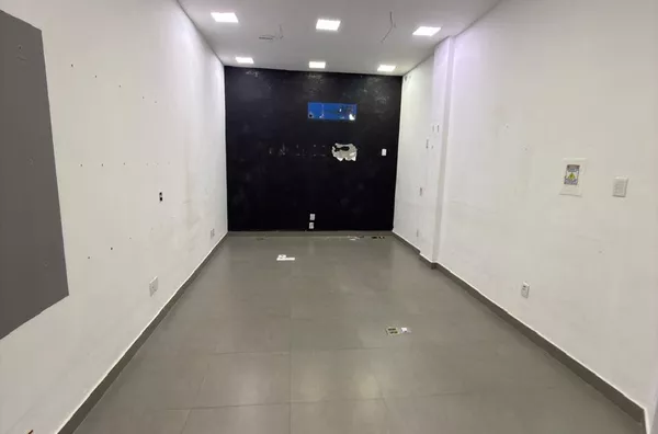 Loja para aluguel, Incluso condomínio, Shopping São Mateus, Centro, São Mateus-ES.