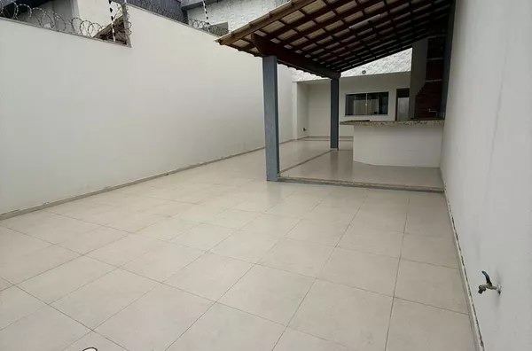 Casa com duas suítes, área gourmet, garagem, Bosque da Praia, Guriri Sul, São Mateus-ES