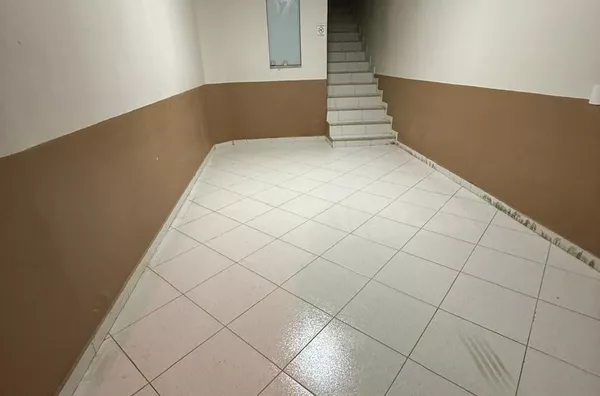 Apartamento para aluguel mobiliado,  dois quartos, sala, cozinha, área de serviço, banheiro social e garagem para moto.  Incluso água e internet, Guriri Sul, São Mateus-ES