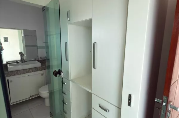 Casa tripex para aluguel,  três quartos, sendo um suíte, rua 38, próximo a pista, Guriri Norte, São Mateus-ES - Foto 17