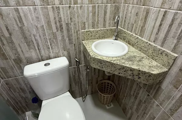 Ponto comercial para aluguel, com três ambientes, banheiro e cozinha, bairro Sernamby, próximo ao centro, São Mateus-ES