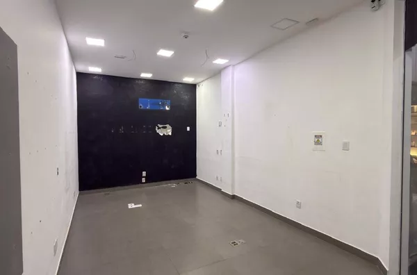 Loja para aluguel, Incluso condomínio, Shopping São Mateus, Centro, São Mateus-ES.