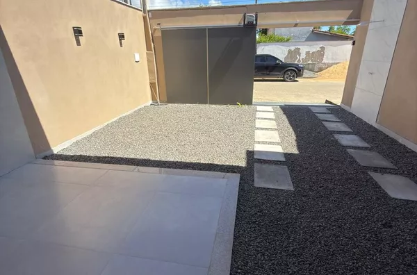 Casa para aluguel,  três quartos, sendo um suíte, Bosque da praia, Guriri Sul, São Mateus-ES.