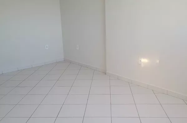 Kitnet para aluguel, 1 quarto(s), cozinha, banheiro e varanda, incluso água, Centro, São Mateus-ES