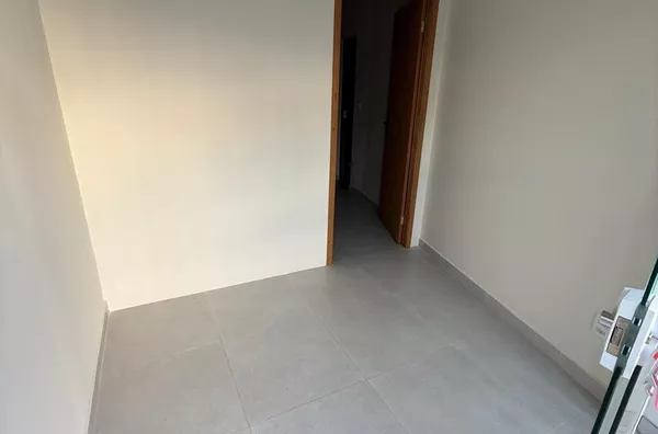 Ponto comercial para aluguel, com três ambientes, banheiro e cozinha, bairro Sernamby, próximo ao centro, São Mateus-ES