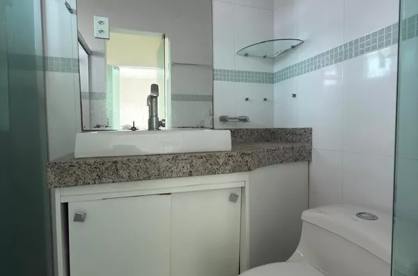 Casa tripex para aluguel,  três quartos, sendo um suíte, rua 38, próximo a pista, Guriri Norte, São Mateus-ES - Foto 18