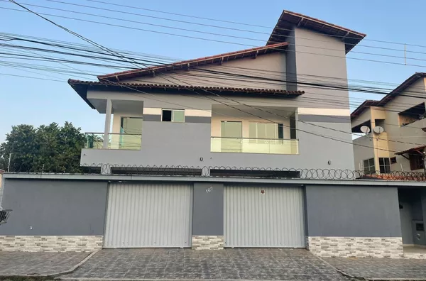 Casa duplex para aluguel,  4 quartos, 3 banheiros, duas vagas de garagem, bairro de Fátima, São Mateus-ES