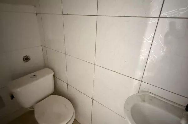 Loja  para aluguel,  com um banheiro, próximo ao centro, São Mateus-ES.