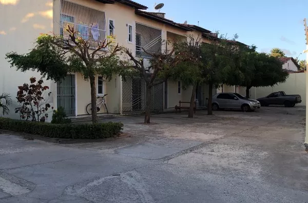 ALUGUEL -  ÓTIMA CASA DUPLEX EM CONDOMÍNIO - MESSEJANA