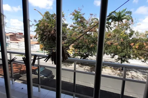 ALUGUEL - ÓTIMO APARTAMENTO EM MESSEJANA