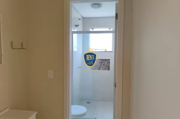 APARTAMENTO SEMIMOBILIADO COM TRÊS QUARTOS PARA LOCAÇÃO NO ORFÃS - Foto 20
