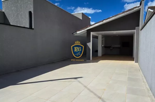  Casa para venda com 4 vagas de garagem em  Uvaranas, Ponta Grossa