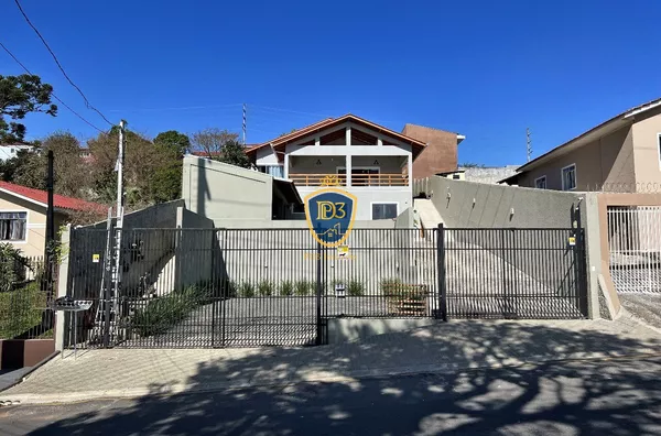 Casa para venda, 4 quarto(s),  Uvaranas, Ponta Grossa