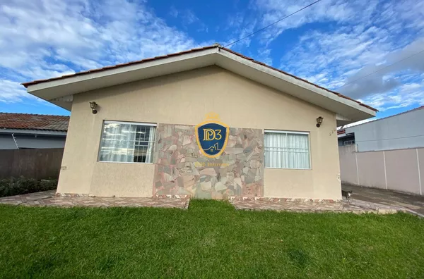 Casa à venda em Uvaranas 