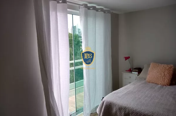 Sobrado á venda, Uvaranas