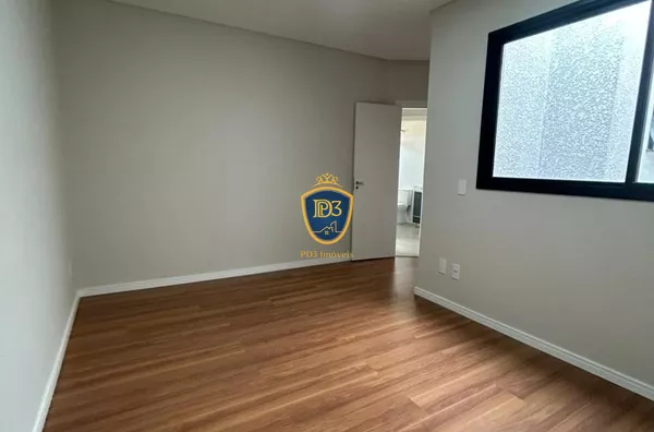 Casa com 3 dormitorios a Venda em condomínio,  Contorno, Ponta Grossa