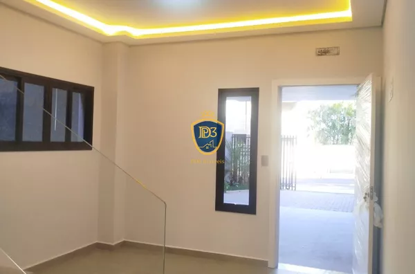 Sobrado para venda, 3 quarto(s),  Colônia Dona Luiza, Ponta Grossa