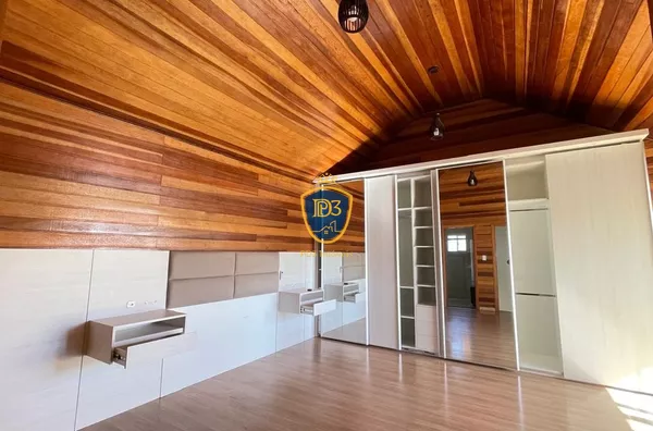 Casa em condomínio a venda no Centro de Castro