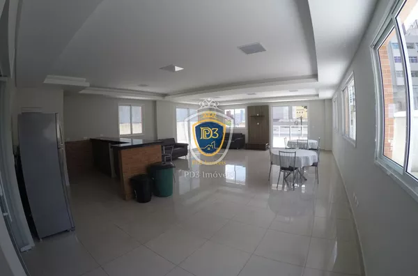 APARTAMENTO SEMIMOBILIADO À VENDA NO CENTRO