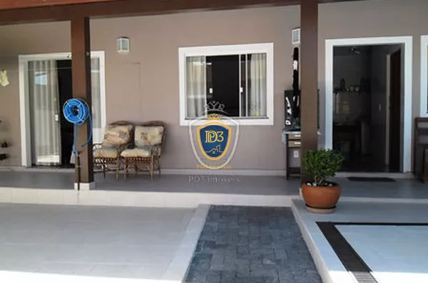 Casa à venda em Uvaranas 