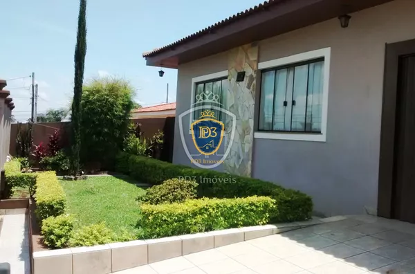 Casa à venda em Uvaranas 