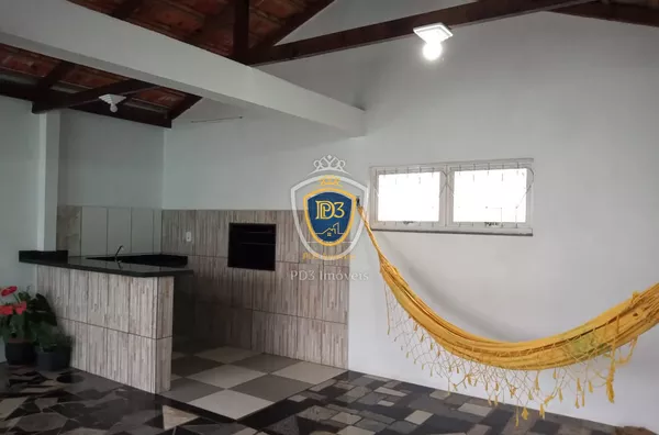 Casa à venda em Nova Rússia 