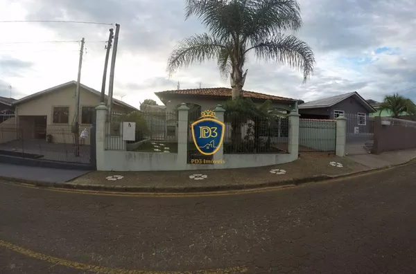 Casa à venda em Santa Terezinha