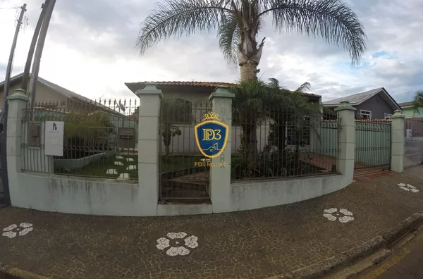 Casa à venda em Santa Terezinha