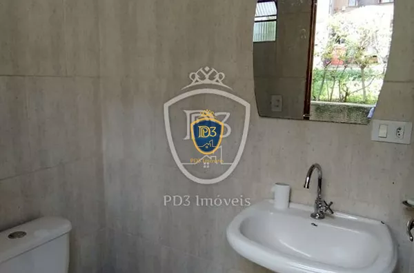 Casa à venda em Uvaranas 