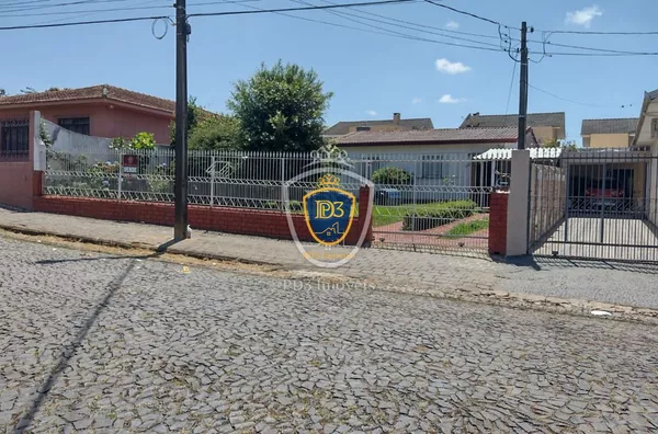 Casa à venda em Uvaranas 