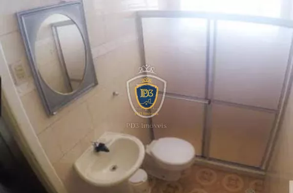 Casa à venda em Uvaranas 