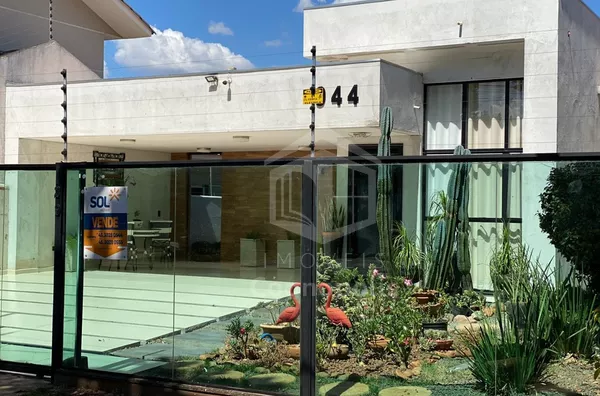 Casa para venda no Jardim Iguaçu, 06 quartos, Foz do Iguaçu-PR