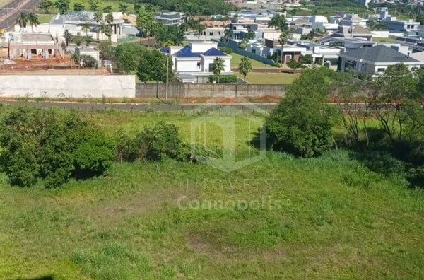Apartamento aconchegante para venda, no Edifício Cheverny, no Centro, com 2 quartos.