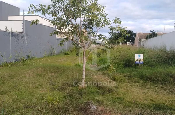 Terreno de 360m2, Vila Florata, paralela à Felipe Wanscher Bairro Cognópolis, Foz do Iguaçu
