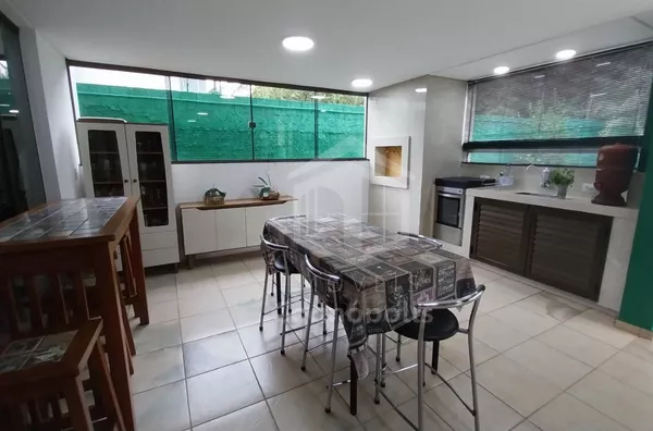 Sobrado para venda, 4 quarto(s), piscina, em área de 902m²