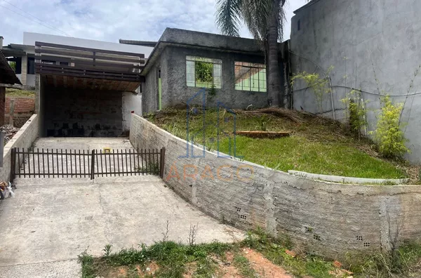 Casa 4 dormitórios em Piên