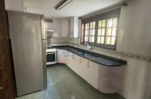 Sobrado para venda, 3 quarto(s),  Centro, Pinhais