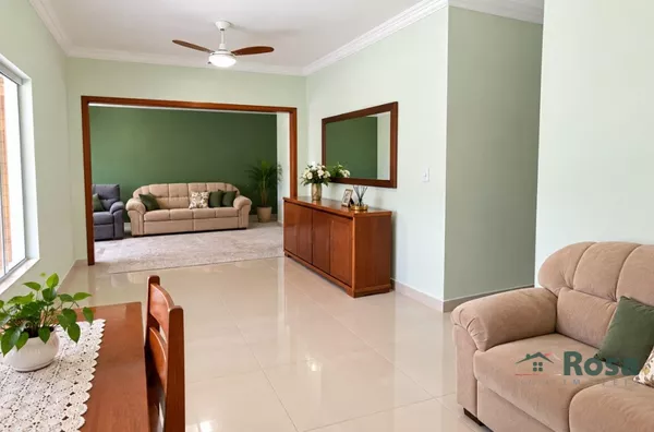 Casa para venda, 3 quarto(s),  Jardim Universitário, Cuiabá