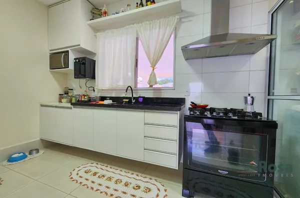 Casa térrea com quintal e 132 m² em condomínio fechado região dos Florais - Foto 3