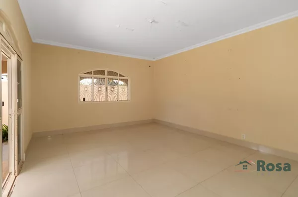 Casa para venda, 4 quartos, sendo 2 suítes, Sugestão para Clinica e Residencial Bairro Santa Rosa  Cuiabá - Foto 4