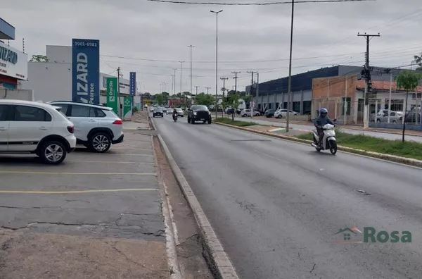 Casa com localização estratégica, ideal para fins comerciais