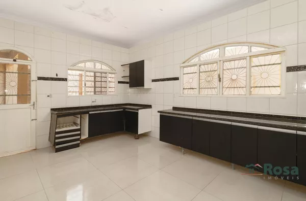 Casa para venda, 4 quartos, sendo 2 suítes, Sugestão para Clinica e Residencial Bairro Santa Rosa  Cuiabá - Foto 6