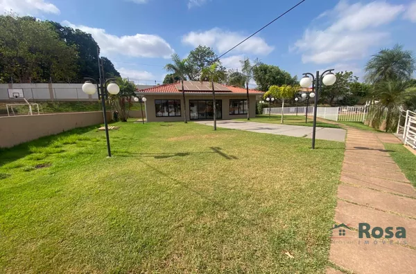 Sobrado com 3 Quartos sendo 2 Suítes, com armários Planejados no CONDOMÍNIO VILLA DI CAPRI, localizado no Bairro Despraiado, Cuabá, - Foto 35