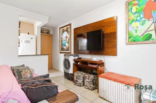 Seu novo apartamento no Dom Aquino com 2 quartos, reformado e com garagem coberta!