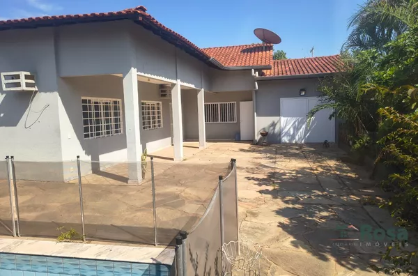 CASA ESPAÇOSA TANTO PARA COMERCIAL E RESIDENCAIL - Foto 2