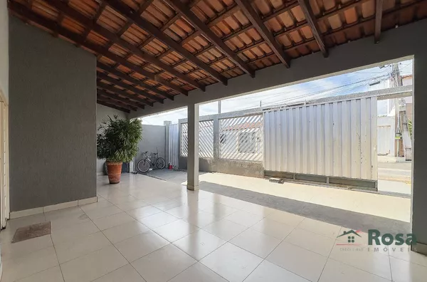 Casa ampla com piscina e energia solar – próximo ao Shopping Estação - Foto 5