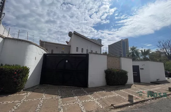 Casa Sobrado para venda com 3 suítes, piscina e Churrasqueira - Foto 2