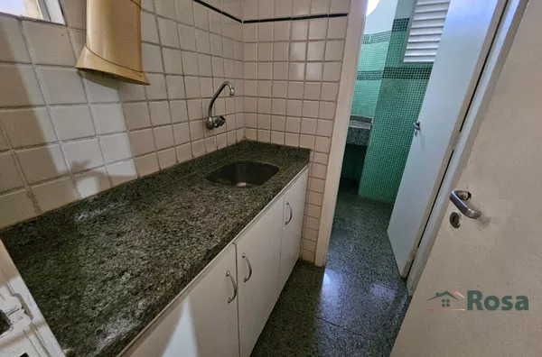 PREDIO para venda,possui espaço para colocar elevador, próximo ao Hospital Geral, Laboratórios, CENTRO SUL Cuiabá - Foto 4