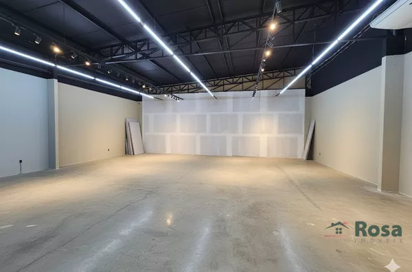 Alugue Seu Ponto de Sucesso! 150m² com Energia Solar na Av. das Torres! - Foto 2